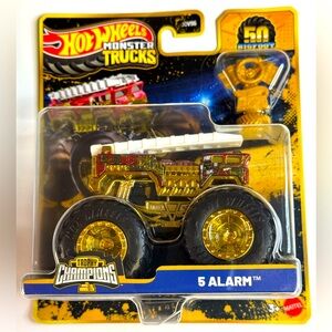 Hot Wheels Monster Trucks TROPHY CHAMPIONS 5 ALARM